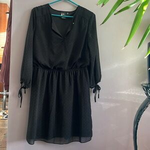 Black dress 3/4 sleeves. Reitmans brand. Size medium.
